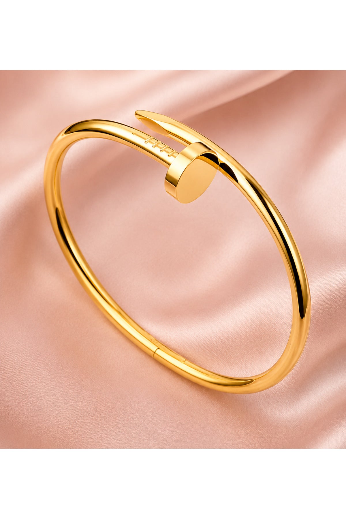 Brățară Damă Tip Cui din Oțel Inoxidabil Placată Auriu, Model Lover, Finisaj Oglindă, Elegantă, 19 cm